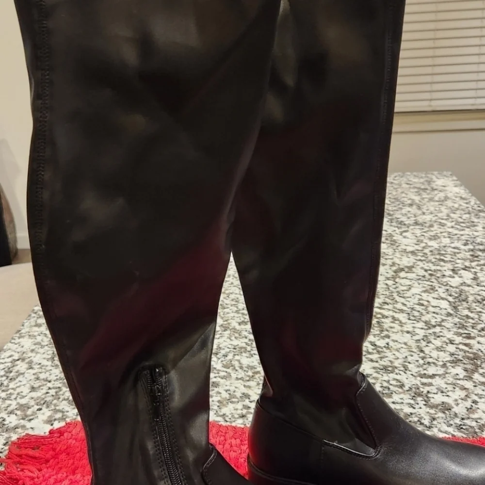 Sleek Black Over the Knee Women's Boots
